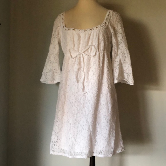 Laundry By Shelli Segal Dresses & Skirts - Laundry by Shelli Segal White Eyelet Dress